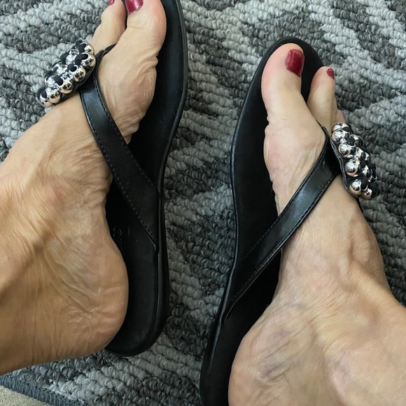 Sandals - Picture 2 of 6